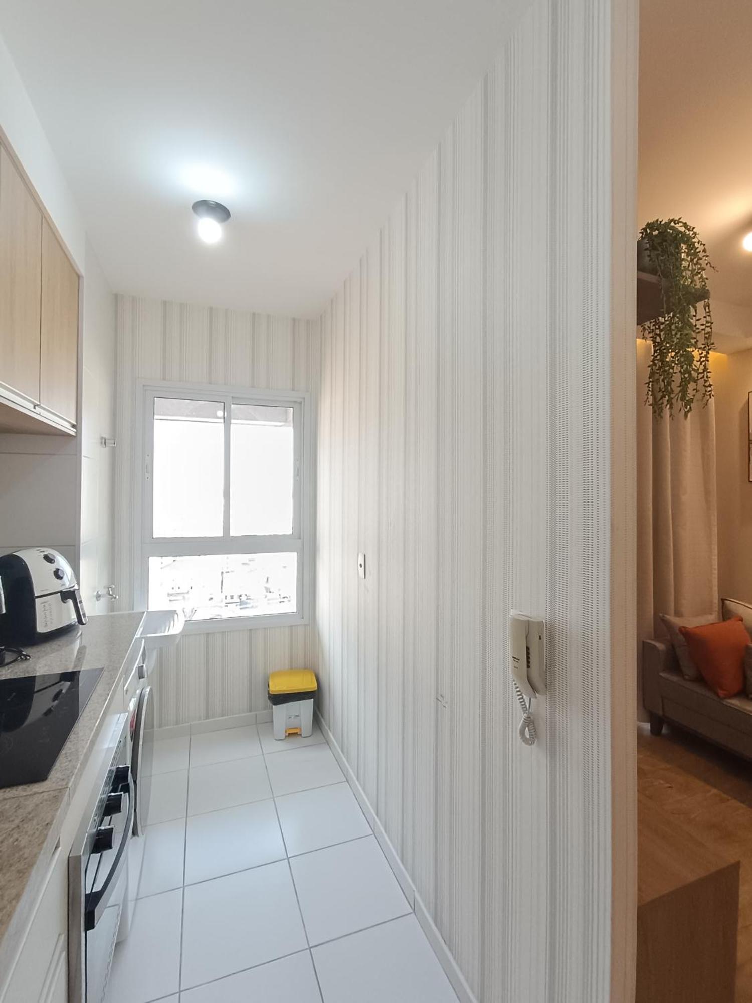 1604 No Bosque Com Um Sala Cozinha Completa E Uma Vaga De Garagem *