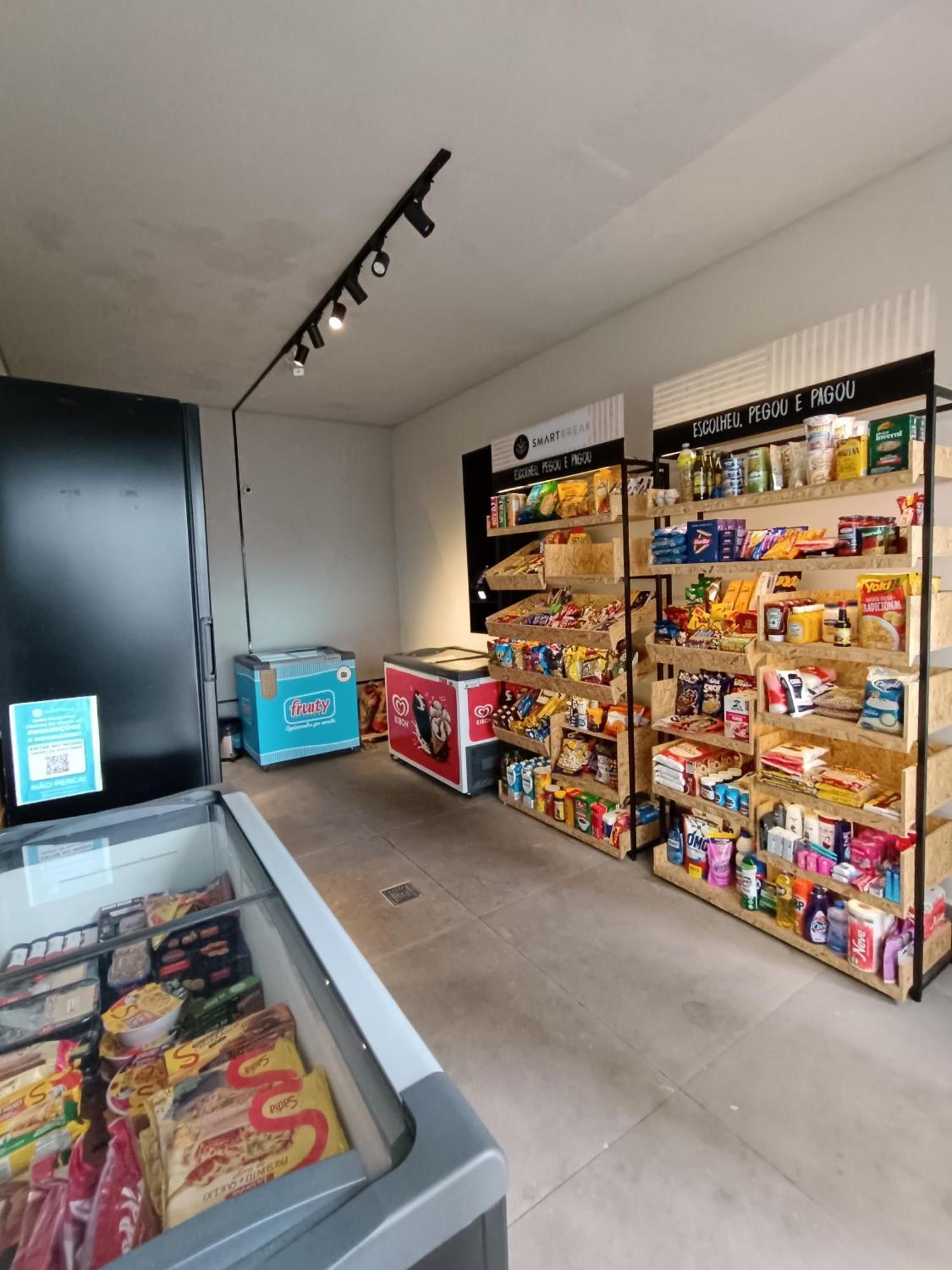 1604 No Bosque Com Um Sala Cozinha Completa E Uma Vaga De Garagem Apartamento Campinas (Sao Paulo)